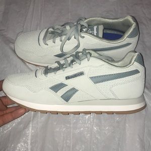 Like new Reebok classics